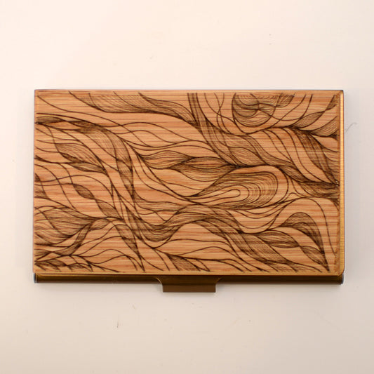 木か主役の一点もの ケヤキ 木製 名刺入れ【KIMAGURE】自然の動きや風を感じさせる有機的なデザイン 北欧 デザイン オリジナル 手作り 世界に一つ