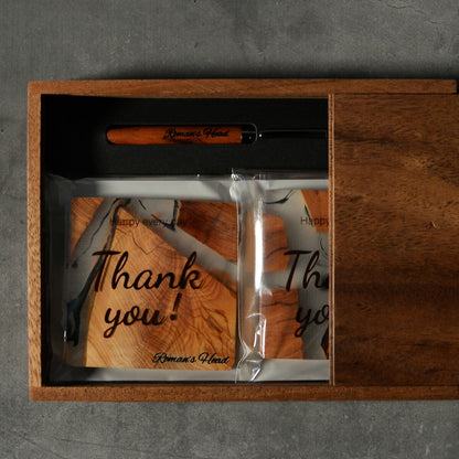 名入れ無料同じ形のない世界に１つの名入れ木製ボールペン木製コースター4枚ウォールナットBOX包装セット【KIMAGURE】スクエア木の香りおしゃれ木製雑貨ギフトプレゼントコップ置き木のコースターウッド食器キッチン雑貨男性女性メンズレディース