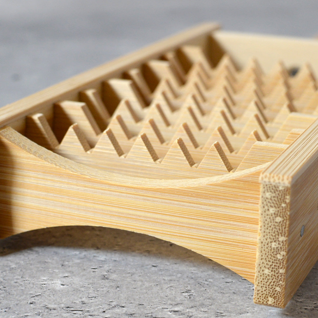 鬼おろし 竹製 日本製 大根おろし器 粗め 手作り 職人 天然竹 おろし器 おろし金 和食 調理器具 キッチン用品 しゃきしゃき食感 薬味 料理 おしゃれ ナチュラル ギフト
